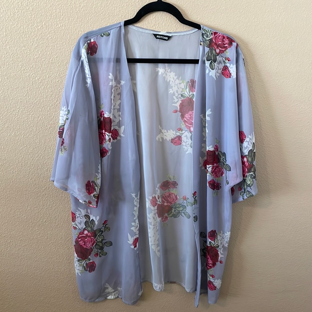 Short sleeve shawl